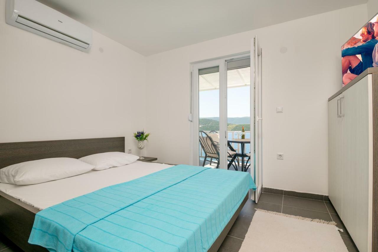 Apartments Lukrecia Неум Екстериор снимка