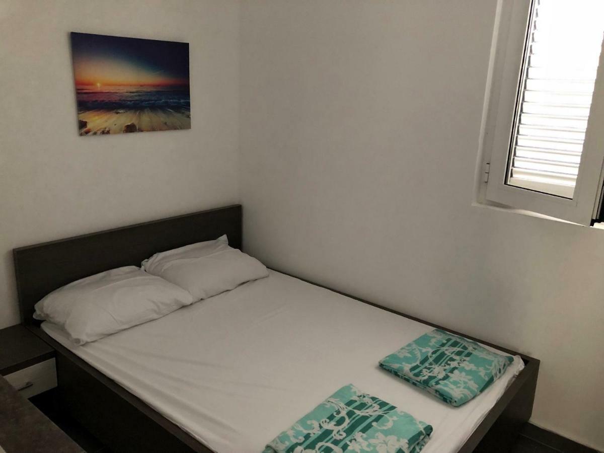 Apartments Lukrecia Неум Екстериор снимка
