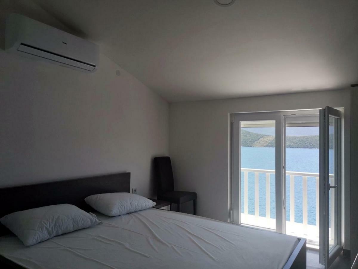 Apartments Lukrecia Неум Екстериор снимка